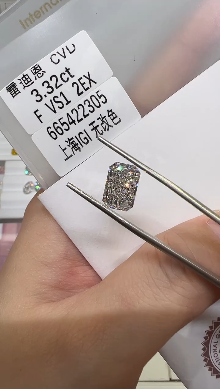 【闪购商品】合成钻石裸石未镶嵌@ 3.32ct 先鉴赏，再定制！