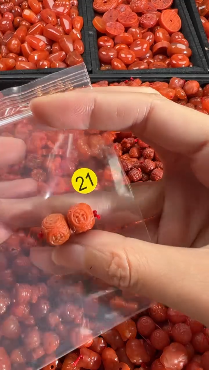 【闪购商品】南红玛瑙颈饰未镶嵌1