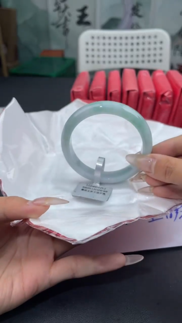 【闪购商品】翡翠手镯未镶嵌30翡翠手镯