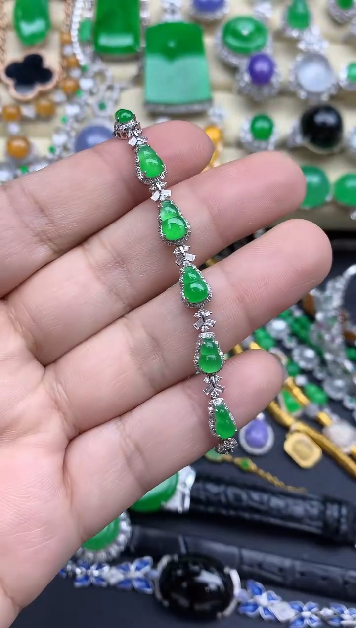 【闪购商品】翡翠手串18K金镶嵌682-中国好珍宝