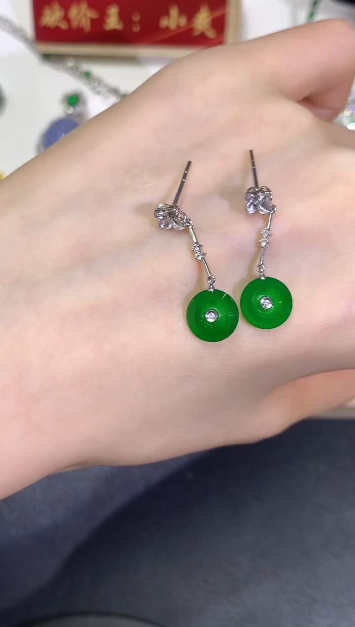 翡翠18K金镶嵌颈饰团购71