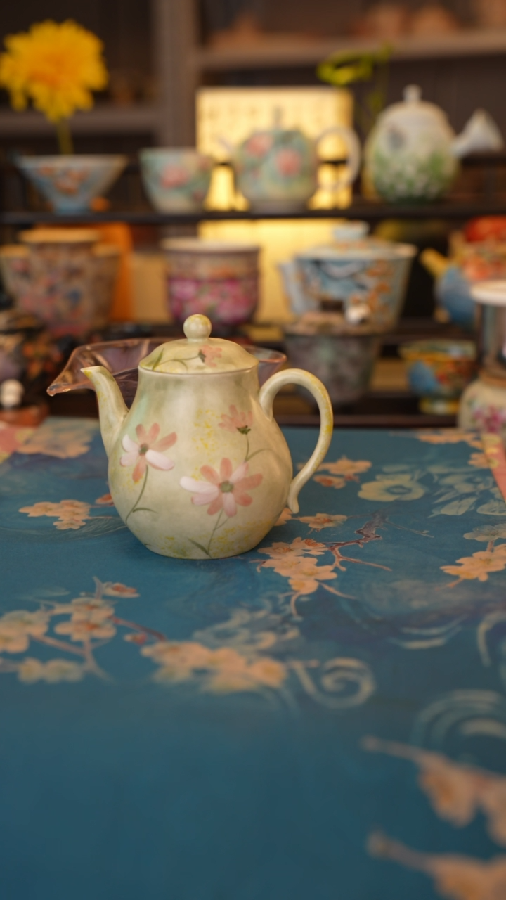 【闪购商品】粉雏菊系列 梨型壶