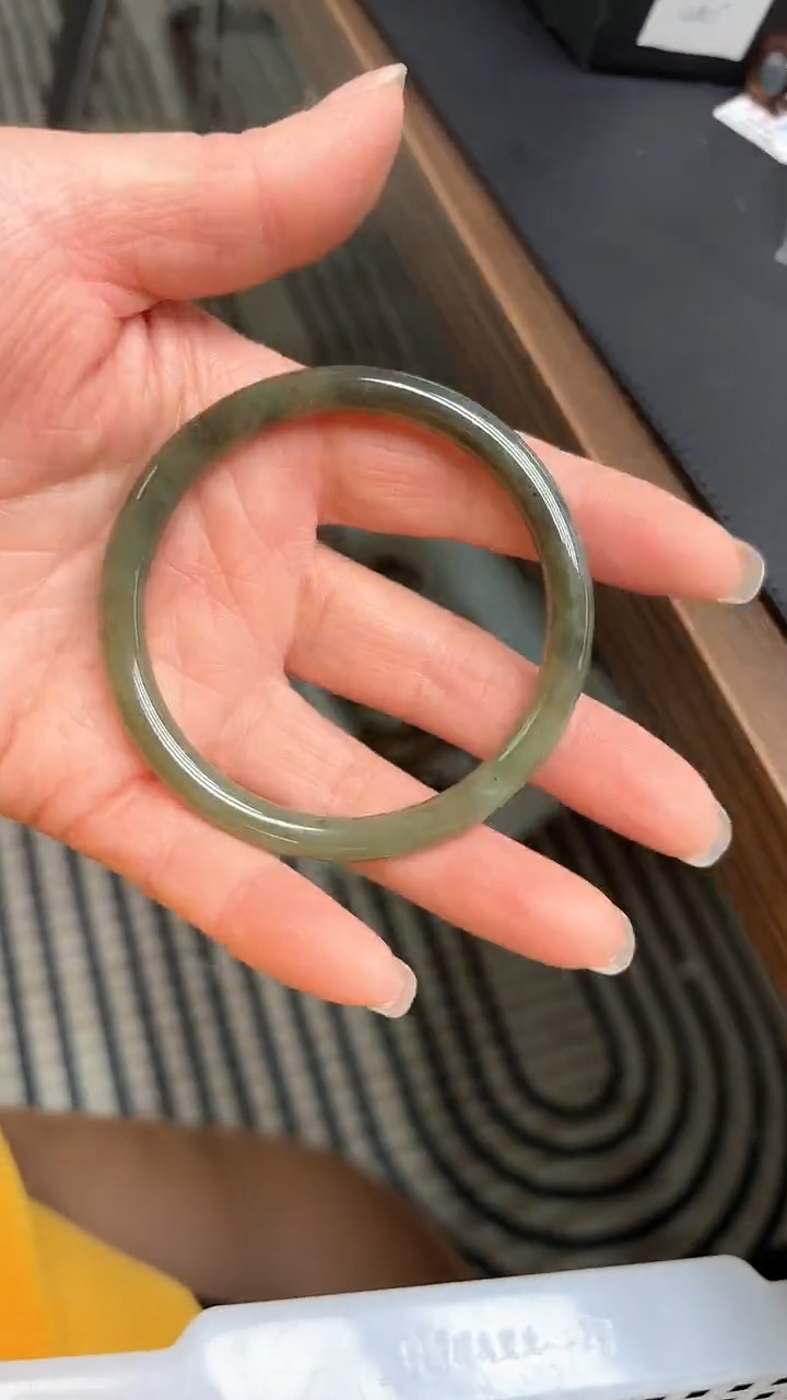 【闪购商品】和田玉手镯未镶嵌圈口59  S-16