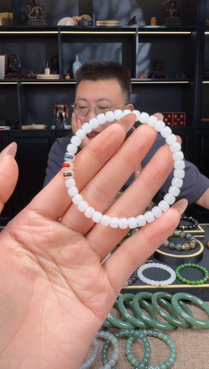 颈饰未镶嵌和田玉6mm金山极致手串  藏物系列