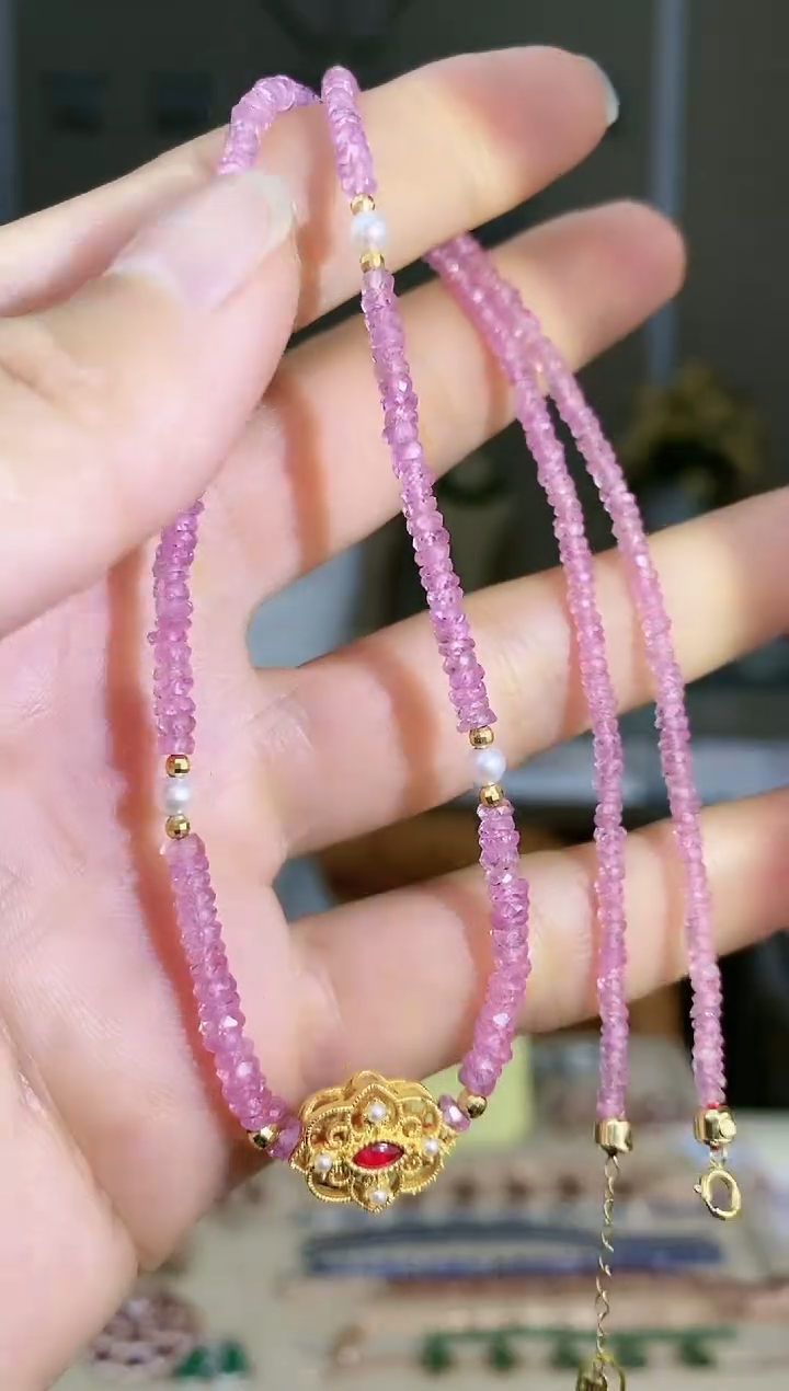 【闪购商品】彩色蓝宝石颈饰18K金镶嵌颈饰