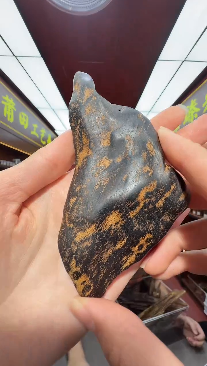 沉香手把件多样性发一