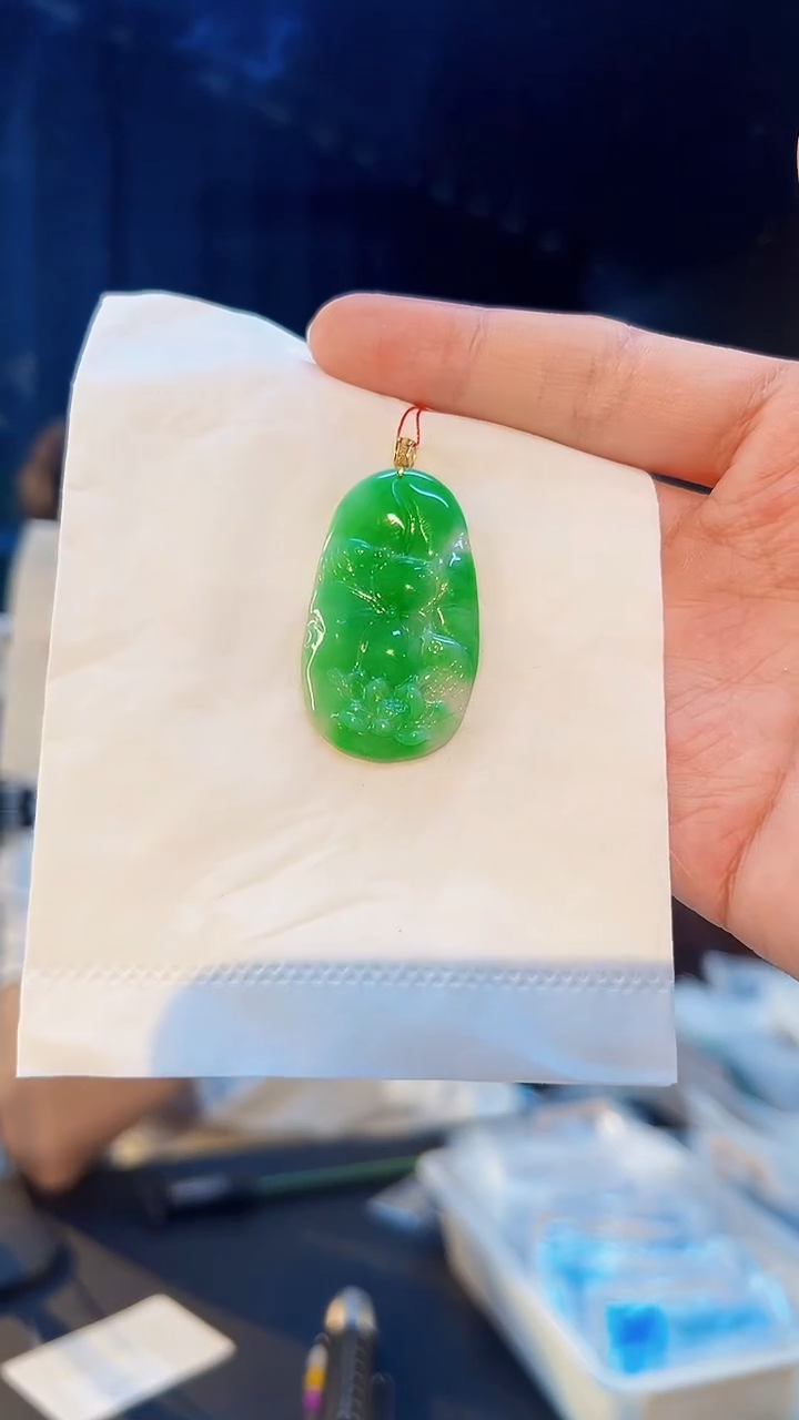 翡翠18K金镶嵌颈饰缅料A货/支持复检/一件