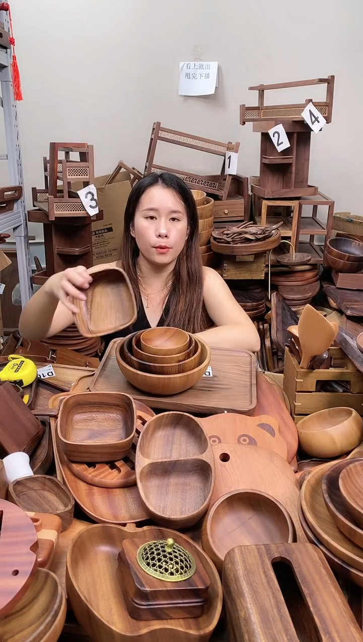  南美胡桃木正方砵13*5.5cm 