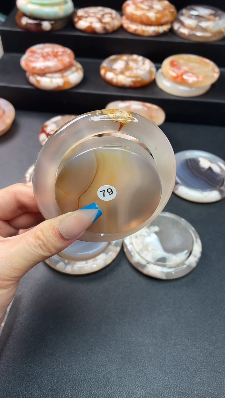 手镯玛瑙/玉髓未镶嵌爱****入石英质玉59圈58/59带(赠送镯心)