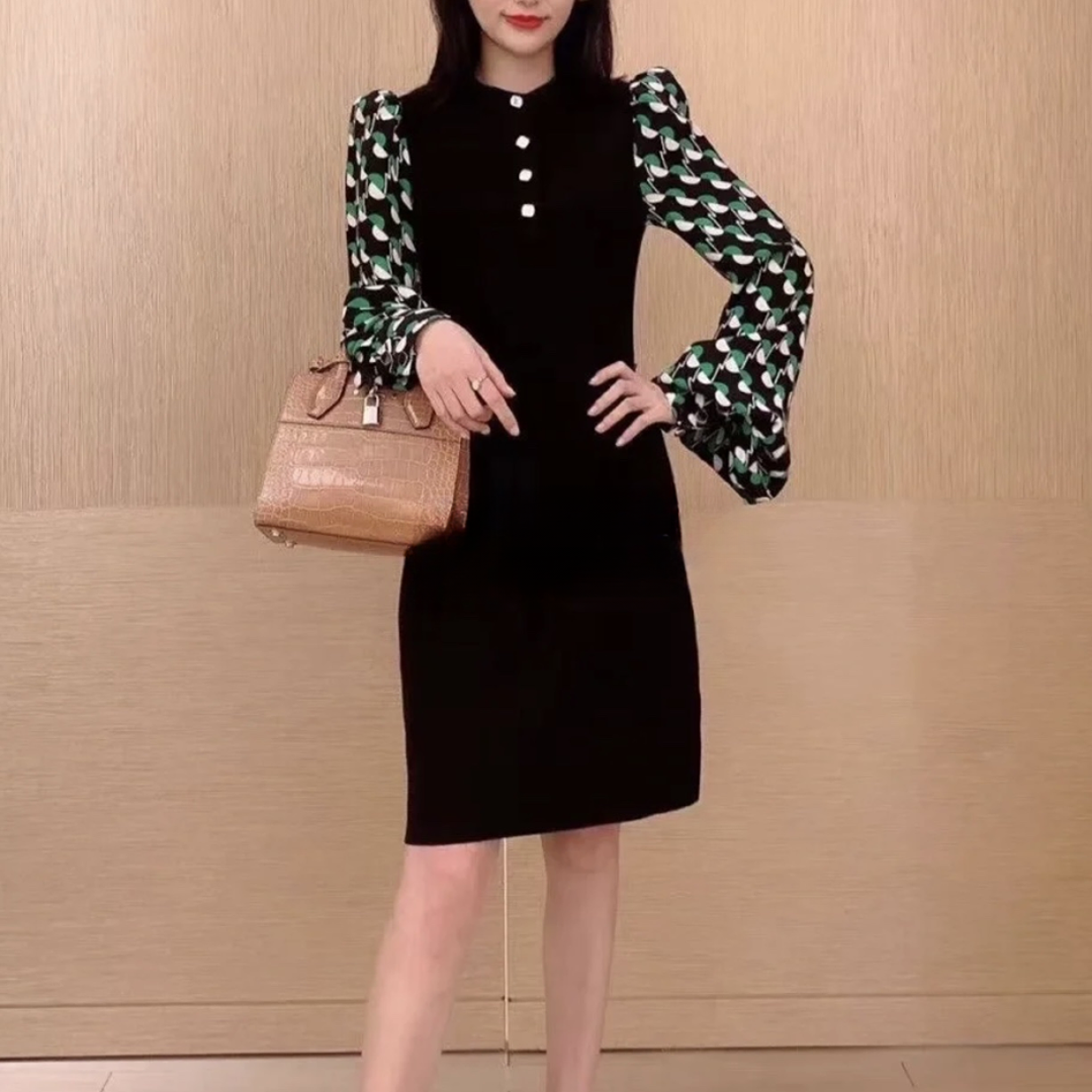 全新未使用 LouisVuitton/路易威登 积分-288/汤/640667/连衣裙