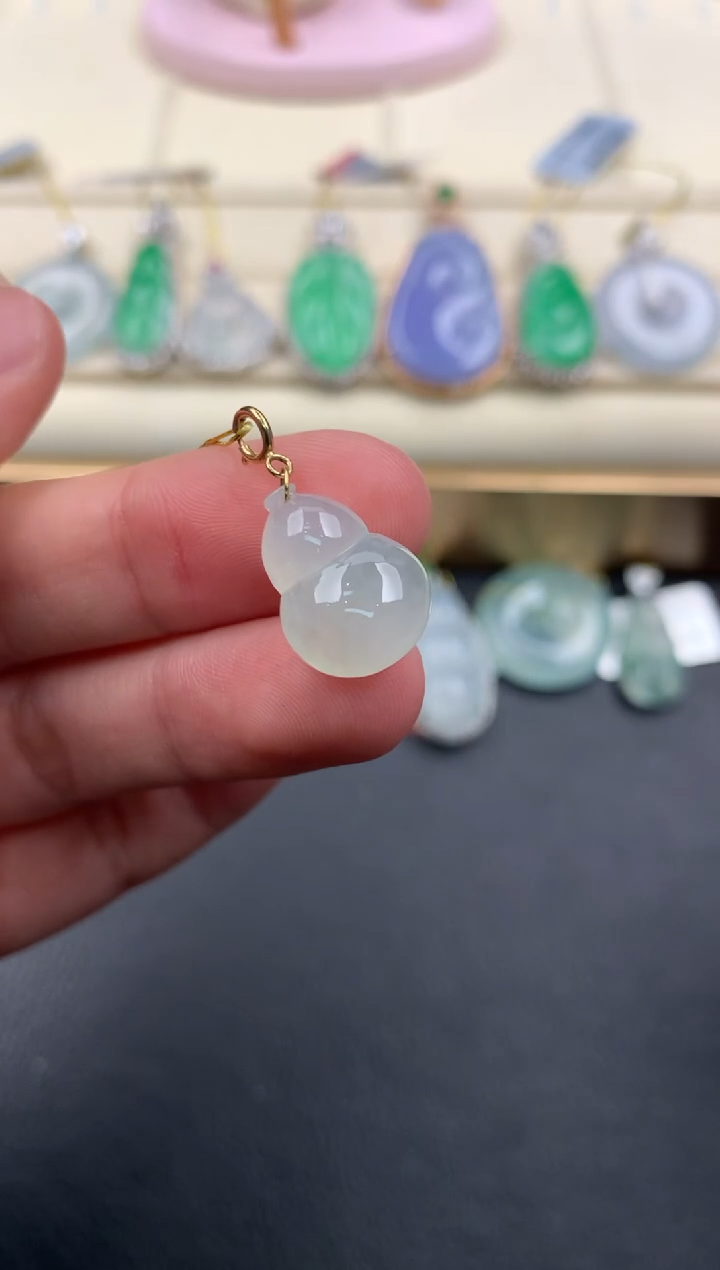 【闪购商品】翡翠颈饰18K金镶嵌Q491      