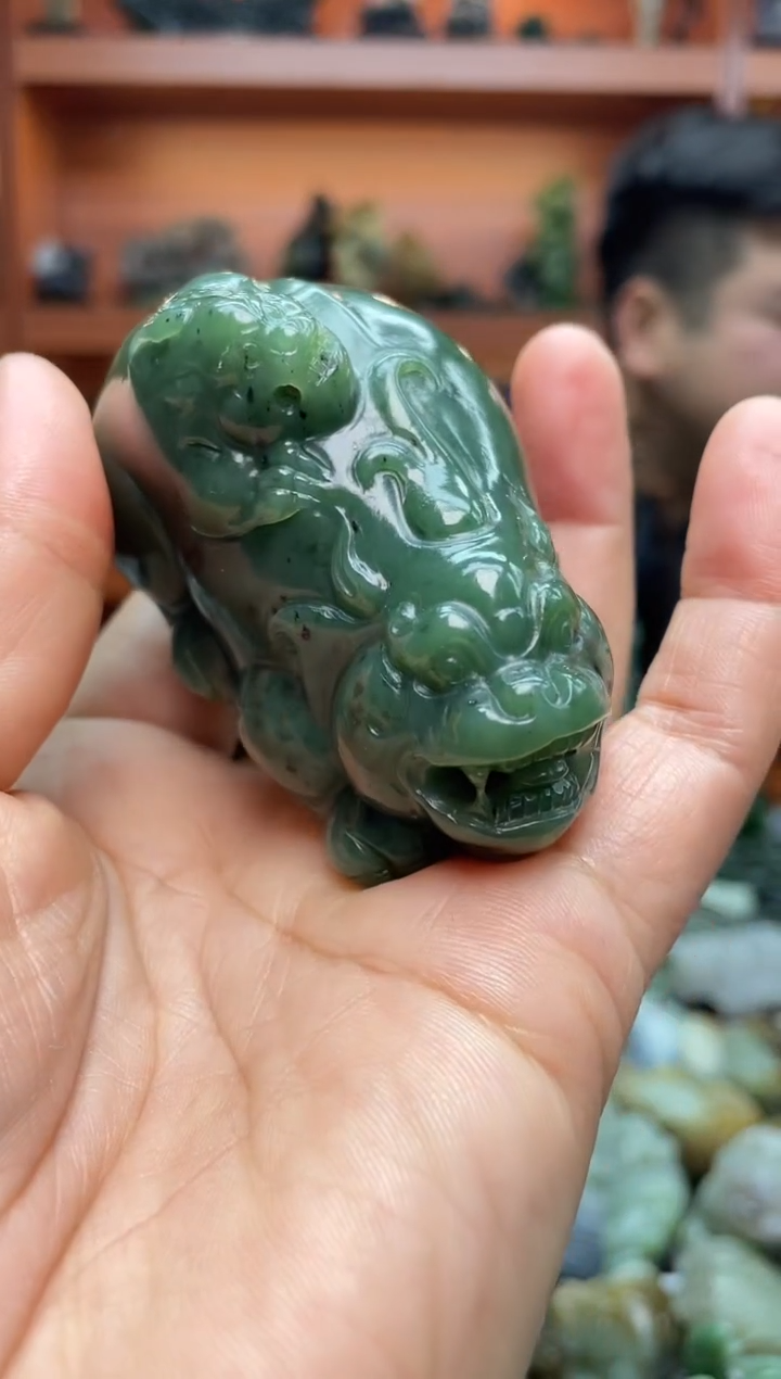 未镶嵌和田玉把件1