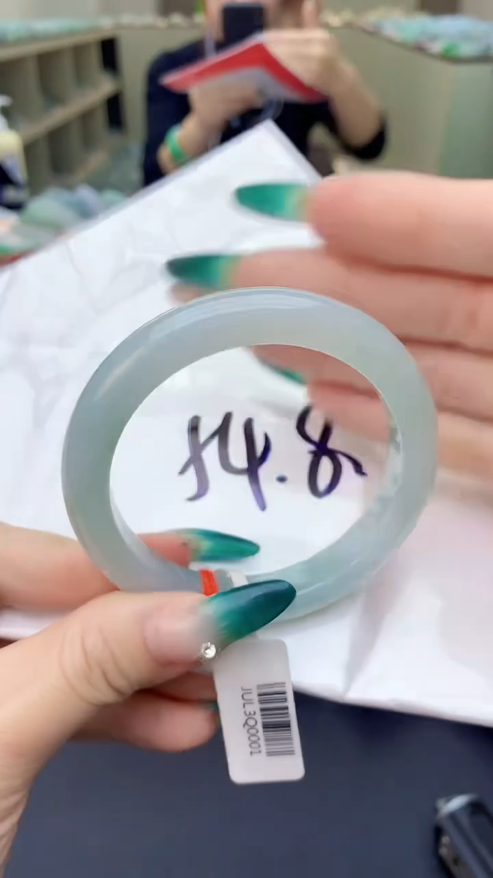 【闪购商品】翡翠手镯未镶嵌0917530177