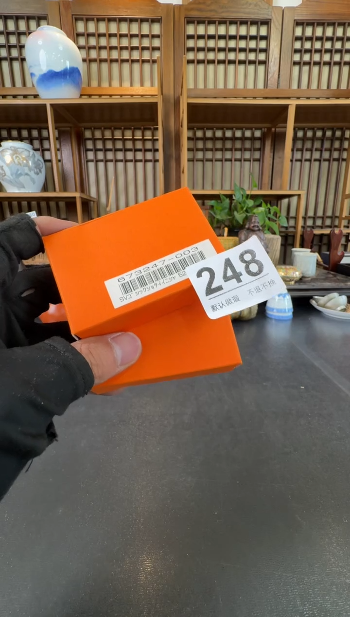 摆件  注意：回流商品，默认有瑕，不退不换。