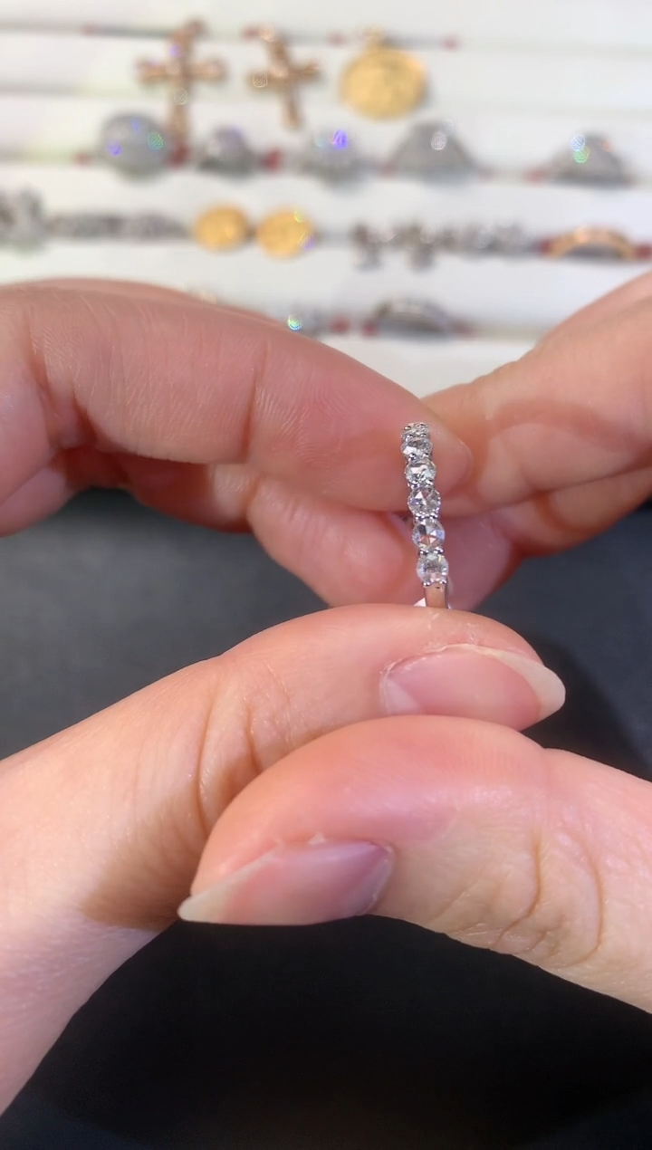 【闪购商品】钻石戒指18K金镶嵌R318|2980