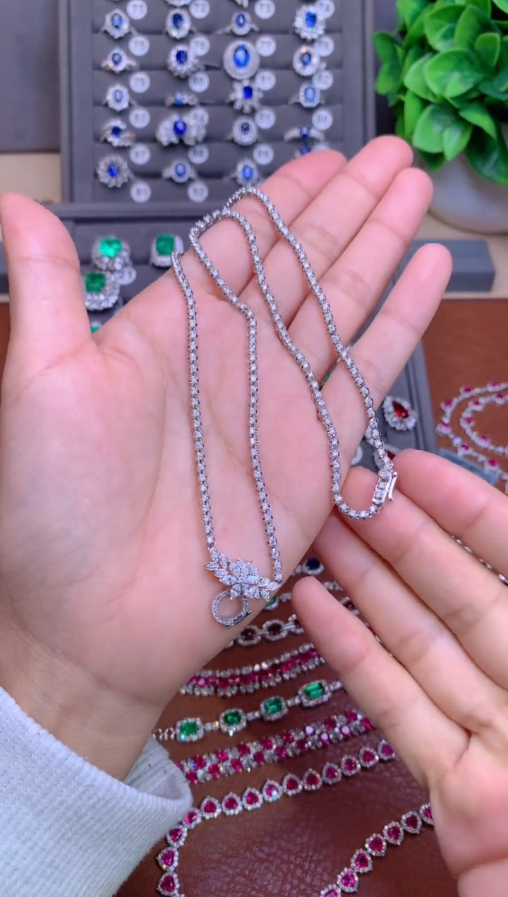 【闪购商品】钻石项链18K金镶嵌2.069CT