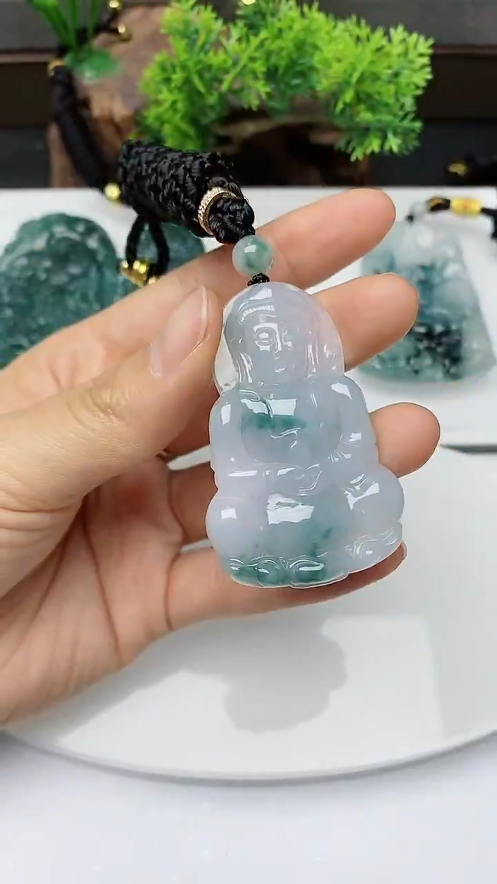 【闪购商品】翡翠颈饰未镶嵌        