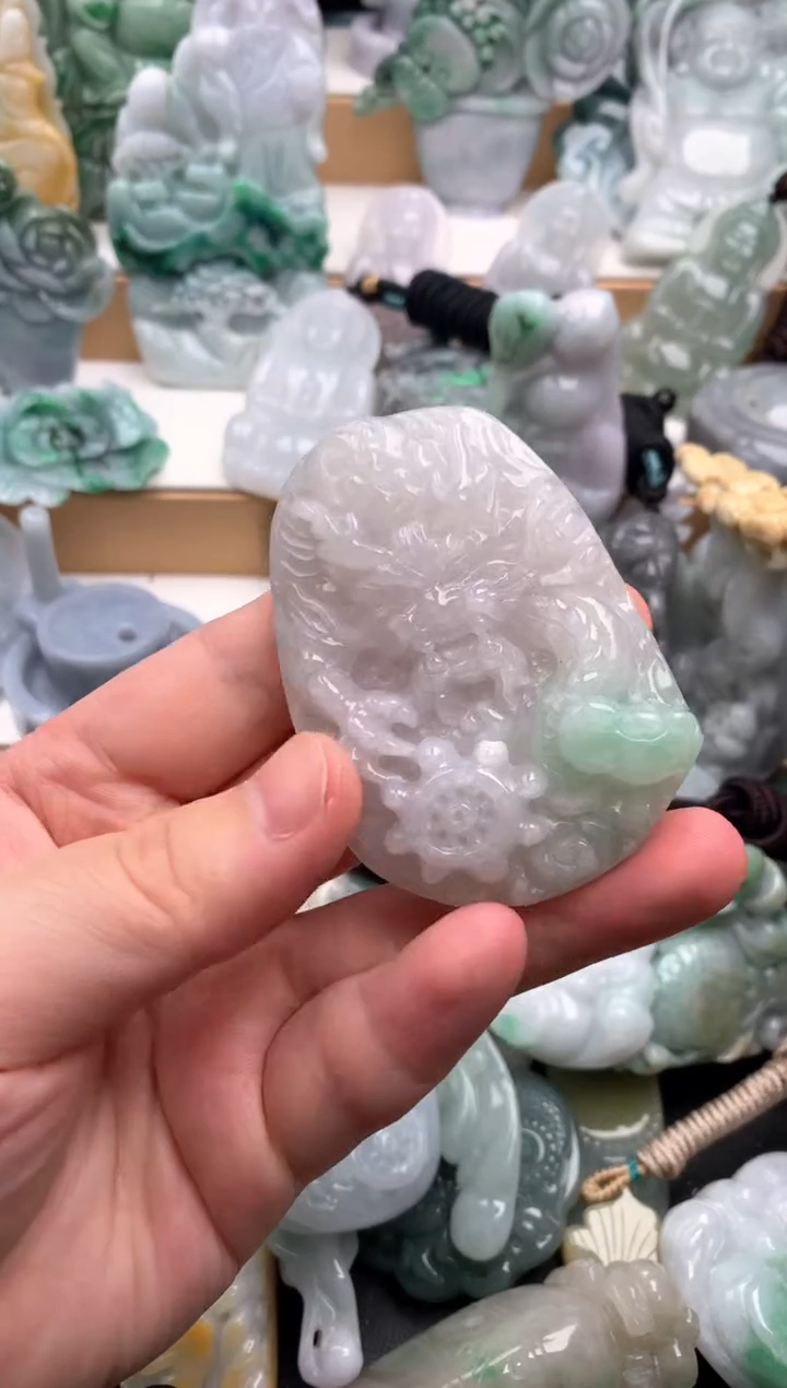 吊坠(不含链)未镶嵌翡翠1