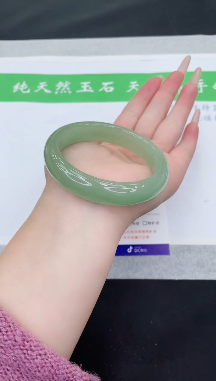 【闪购商品】石英质玉手镯未镶嵌D396-60+