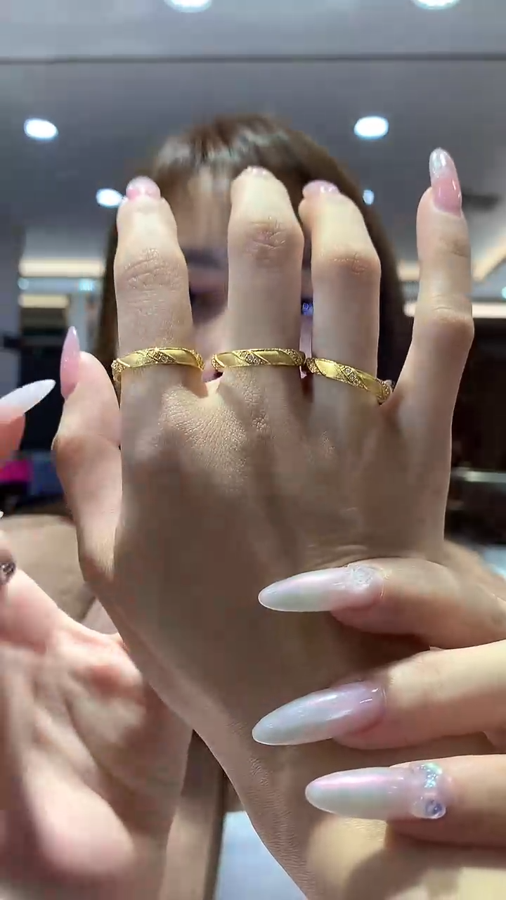 【闪购商品】18K金戒指/指环戒指多样性发一（圈口多样性发一）