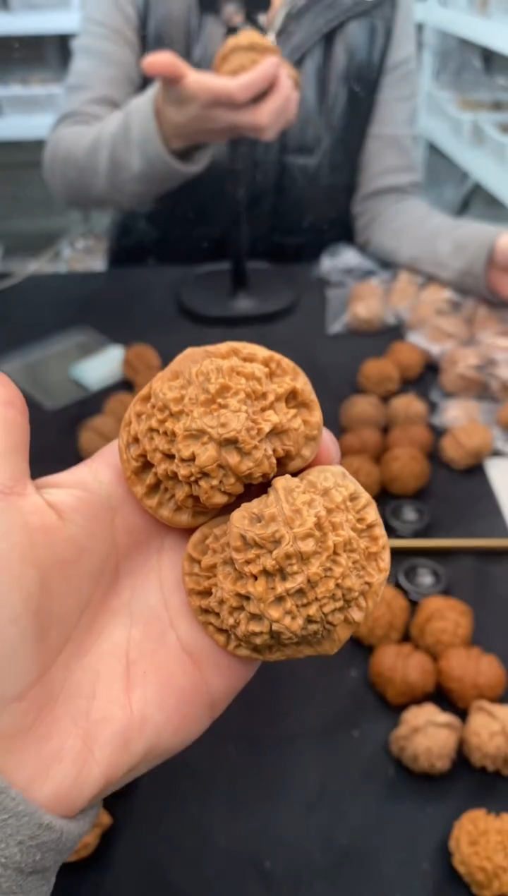 【闪购商品】文玩核桃把件麒麟官帽51-t747