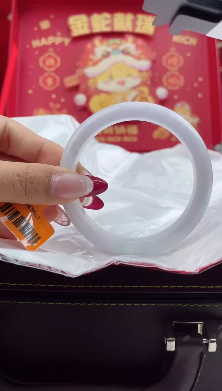 【闪购商品】翡翠手镯未镶嵌8翡翠手镯