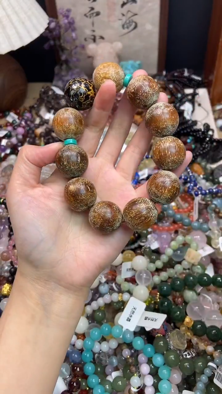 未镶嵌石英质玉手饰435