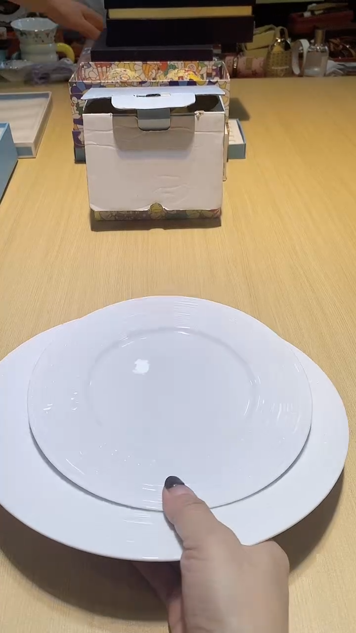 【闪购商品】瓷片锅碗瓢盆一件不剩