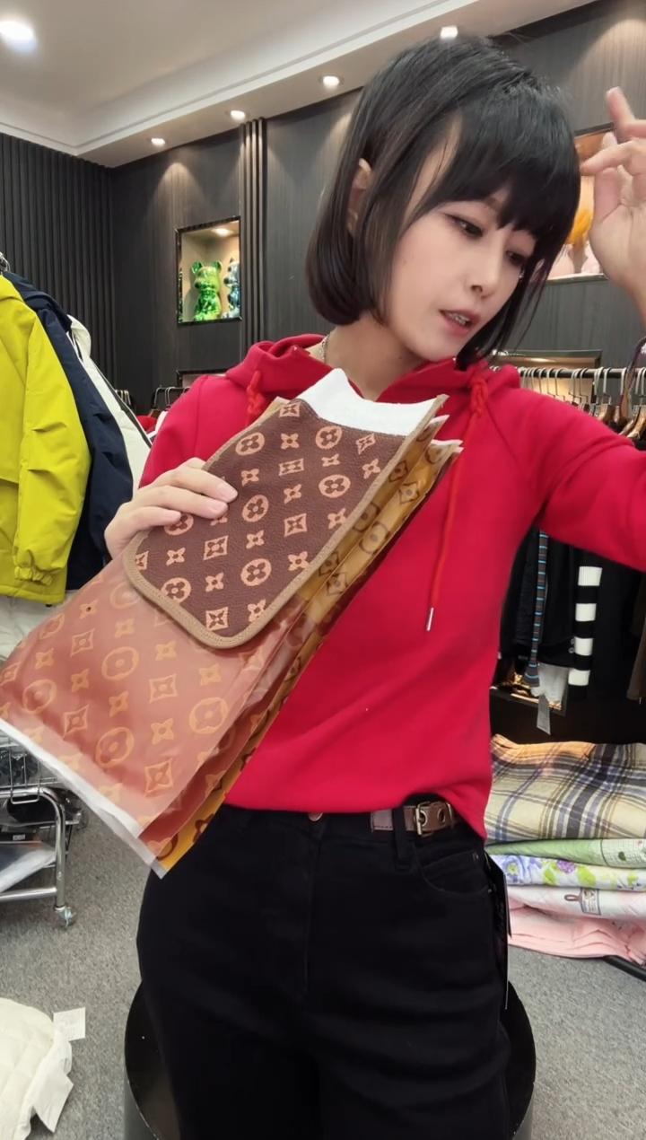 萍姐小衫--老花4个