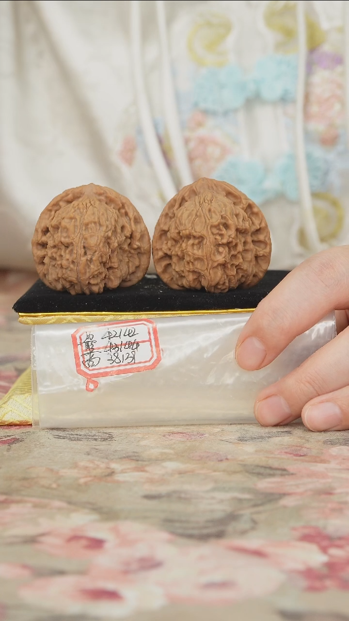 把件文玩核桃赵喜满南疆石