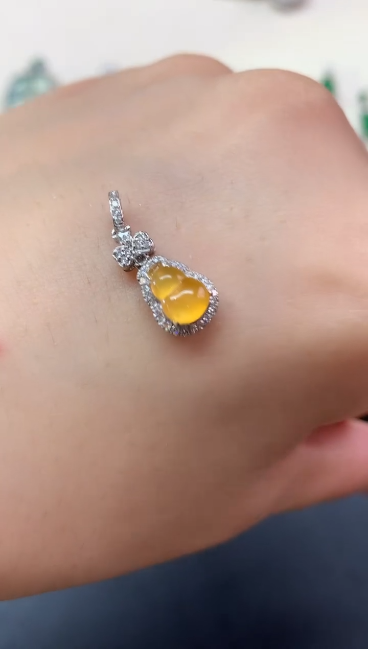 翡翠18K金镶嵌吊坠(不含链)吊坠(不含链)|1800+0多样性发其一