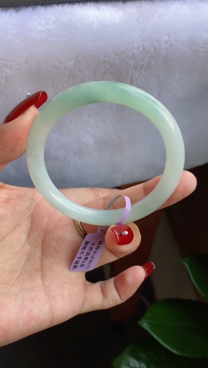 【闪购商品】翡翠手镯未镶嵌（血漏必买）甜绿圆条5号