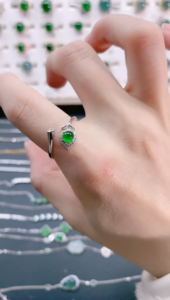 【闪购商品】翡翠戒指银S925镶嵌天然翡翠