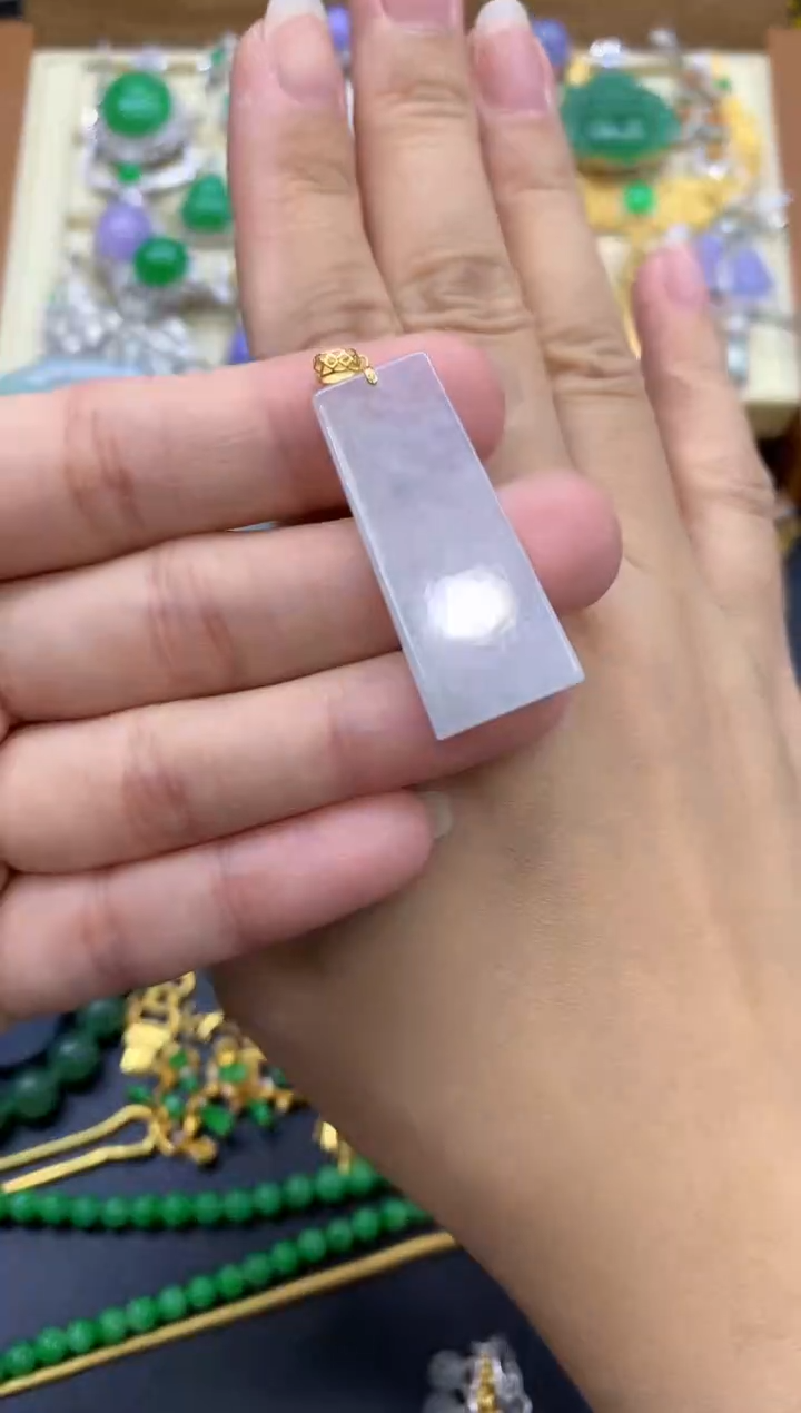 翡翠18K金镶嵌颈饰129-中国好珍宝