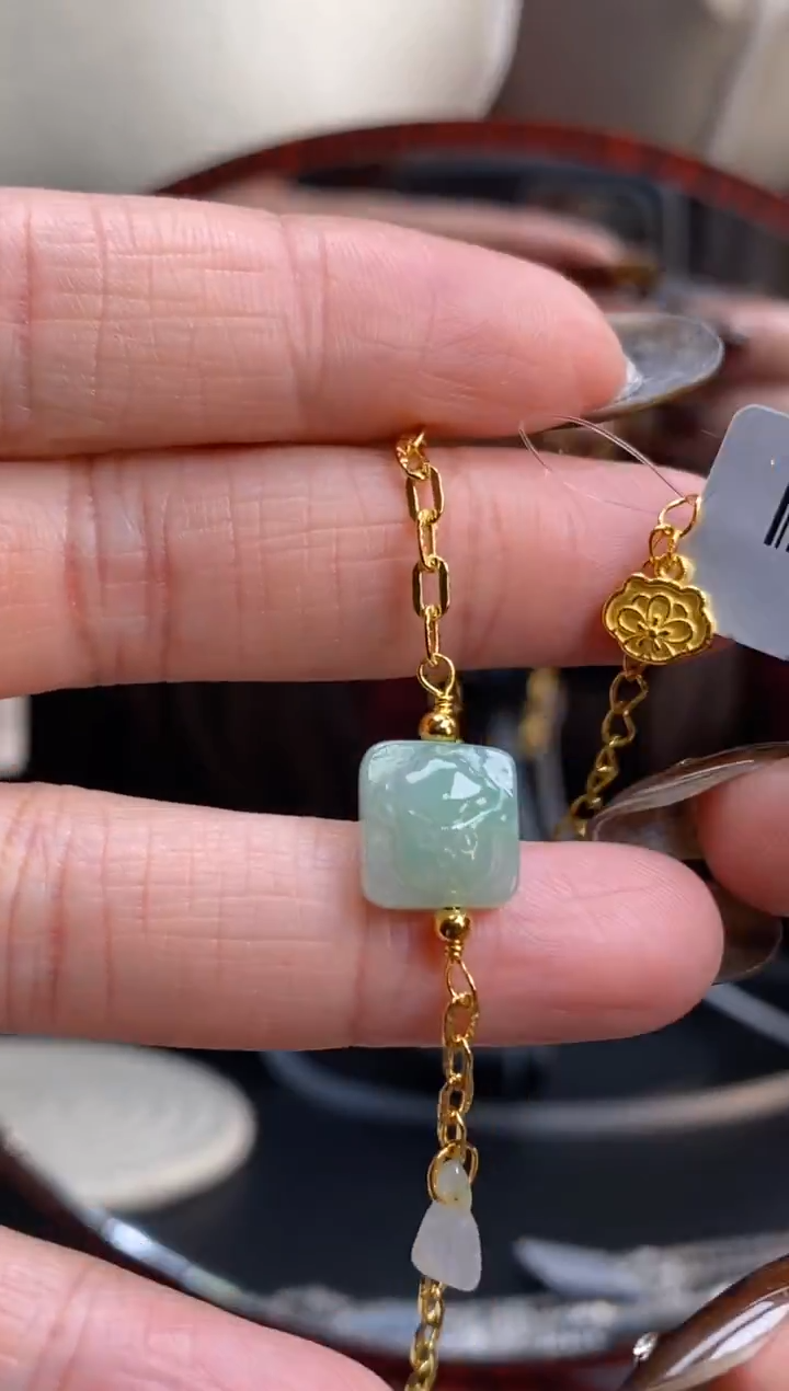 颈饰银S925镶嵌翡翠净货18068