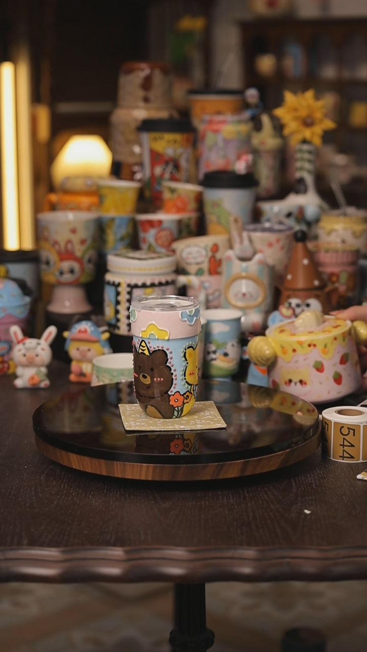 景德镇釉下彩绘设计师款式陶瓷