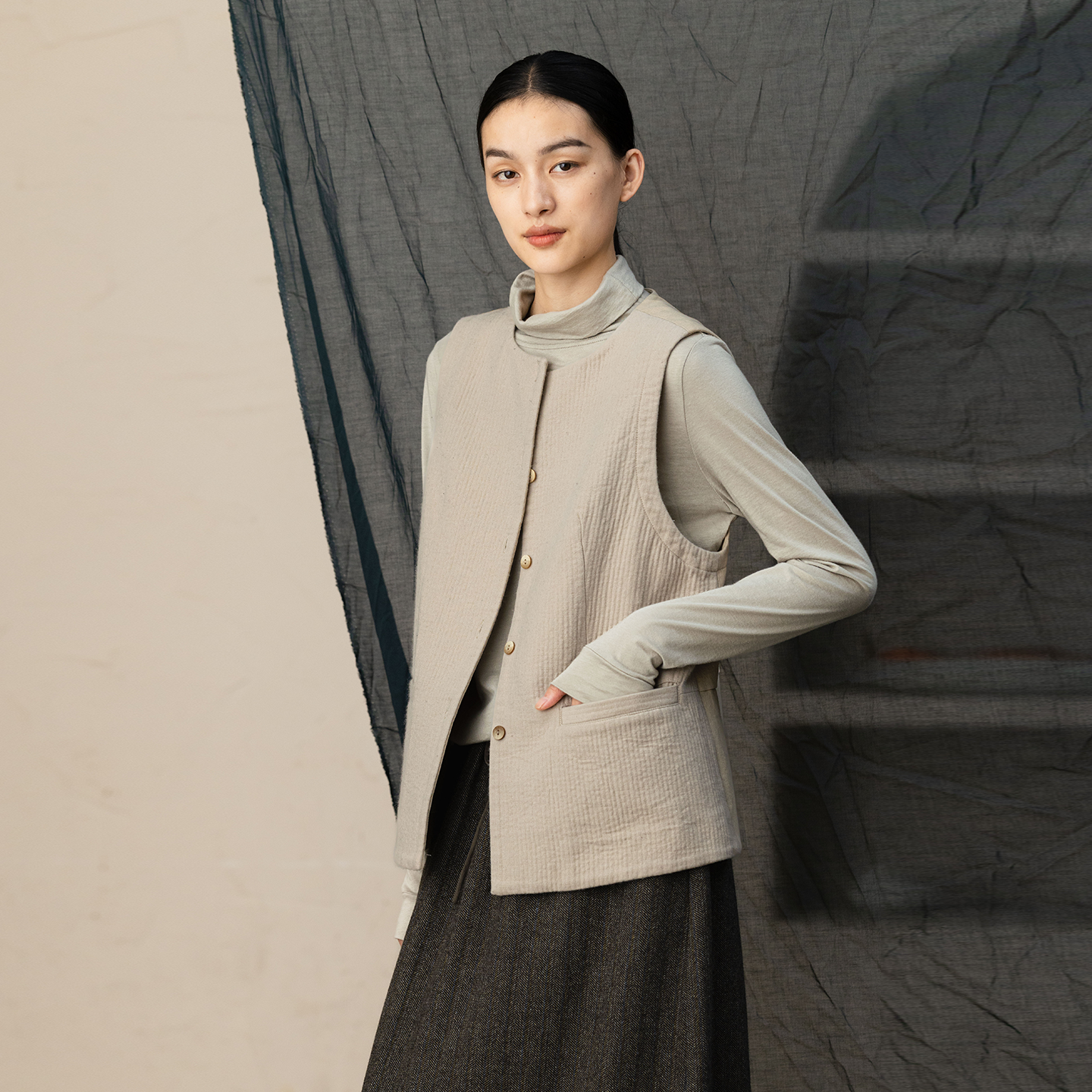 qtu羊毛独特漂亮叠穿马甲女秋冬高级温柔好看新款W77182