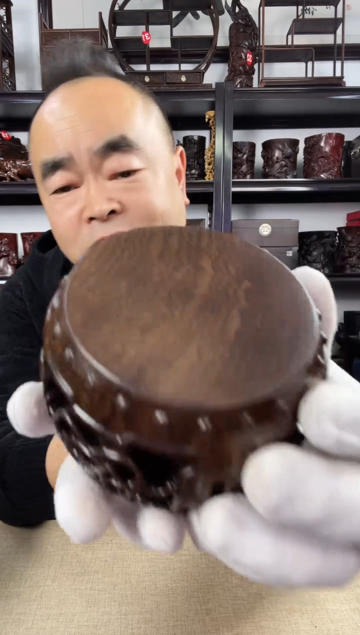 木新鼓老李红木工艺品