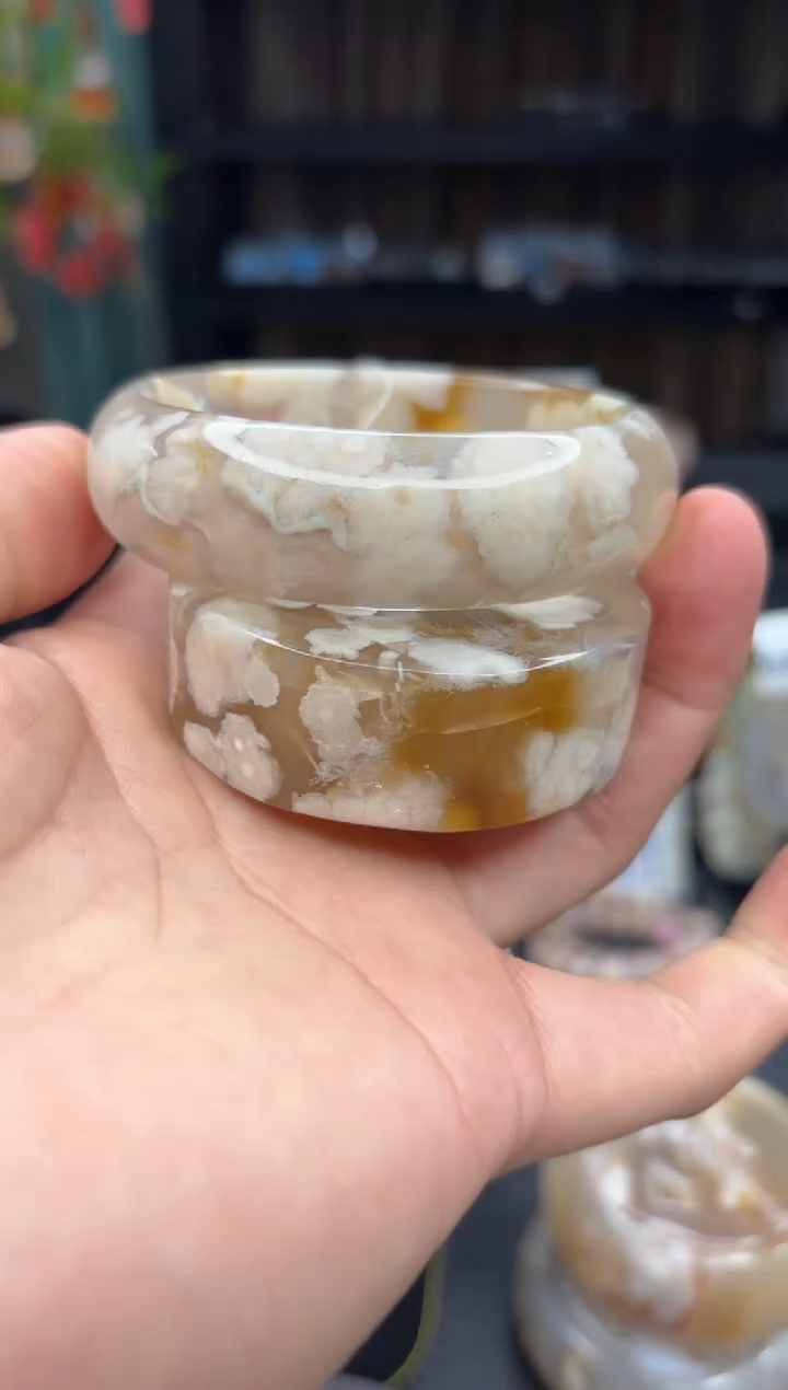 【闪购商品】石英质玉手镯未镶嵌2349（62圈赠送镯心）