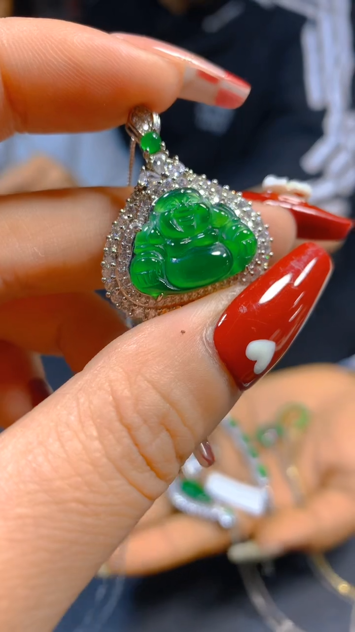 【闪购商品】翡翠吊坠(赠链)未镶嵌0531704027多样性发一