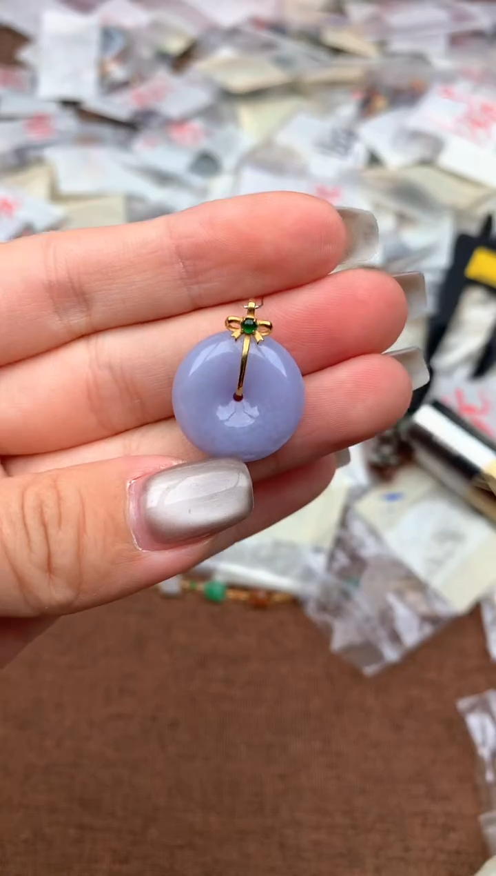 18K金镶嵌挂件翡翠—