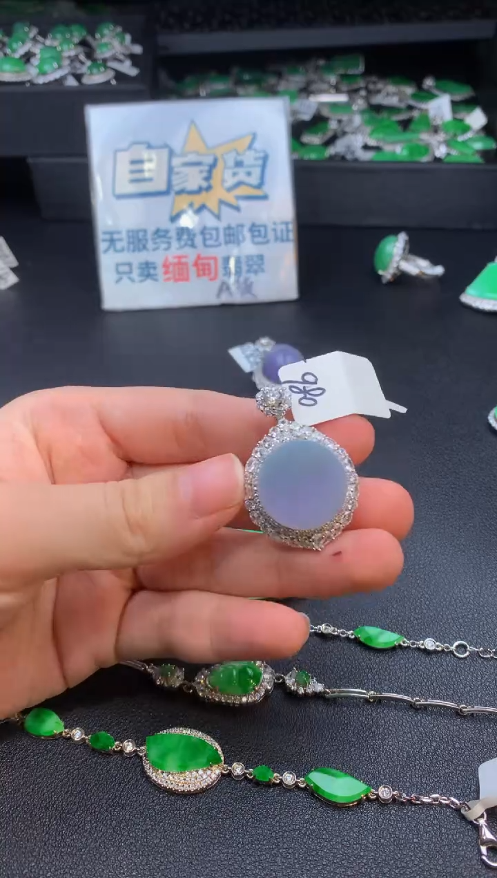 翡翠银S925镶嵌颈饰翡翠1