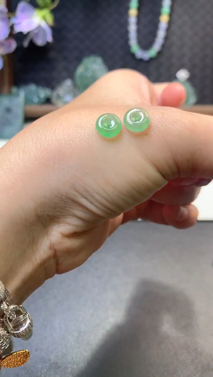 未镶嵌定制翡翠毛货