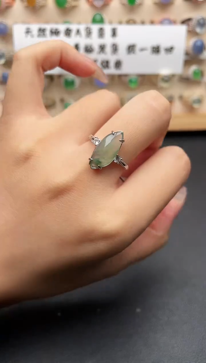 银S925镶嵌戒指翡翠一物一证一礼盒