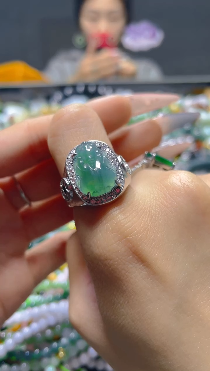 颈饰未镶嵌翡翠/C/翡翠A货，一件也是批发价