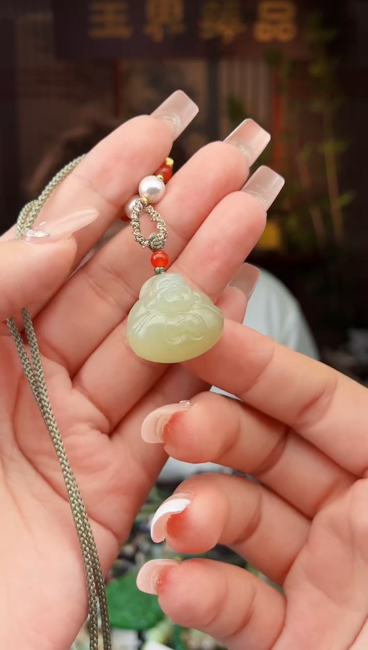 和田玉未镶嵌颈饰拍一发一