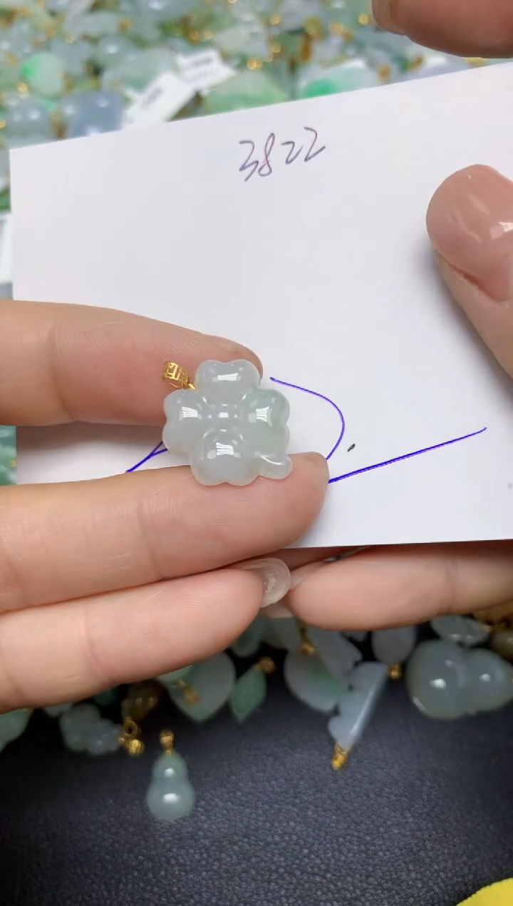 【闪购商品】翡翠挂件18K金镶嵌 天然翡翠A货