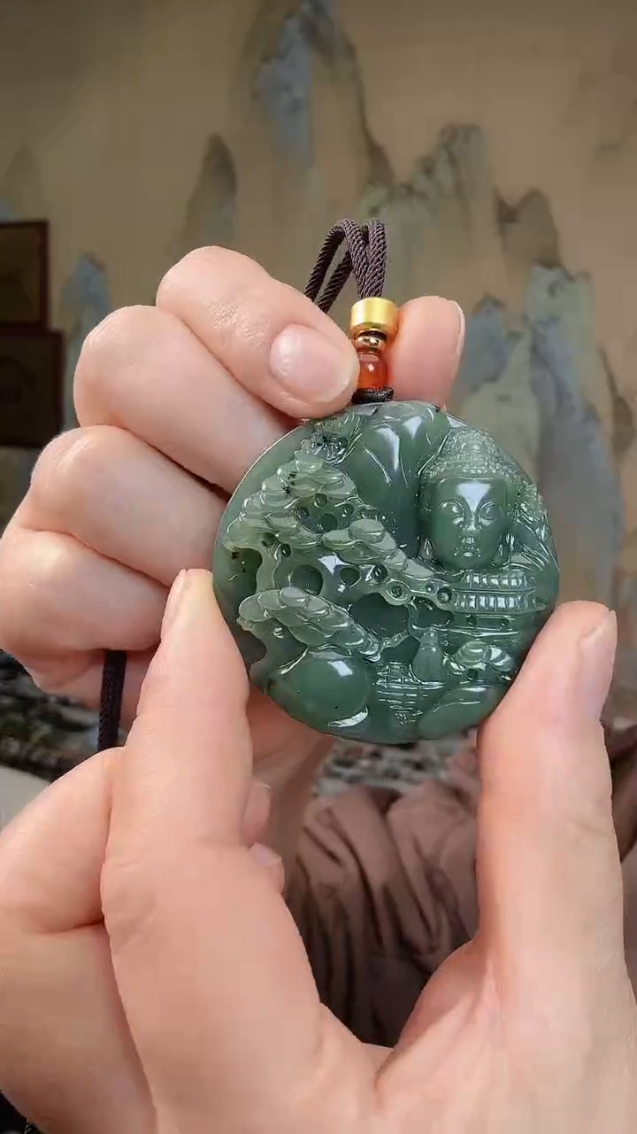 颈饰未镶嵌和田玉.