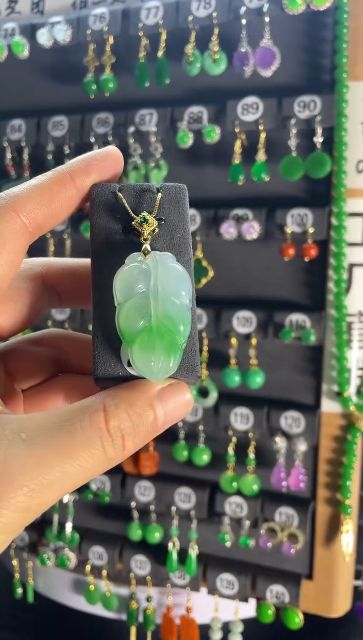 【闪购商品】翡翠颈饰银S925镶嵌217...
