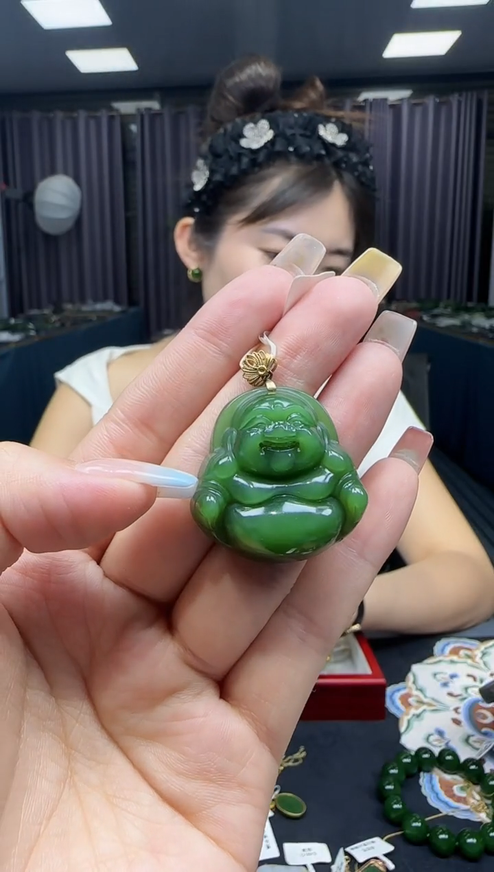 和田玉18K金镶嵌挂件1